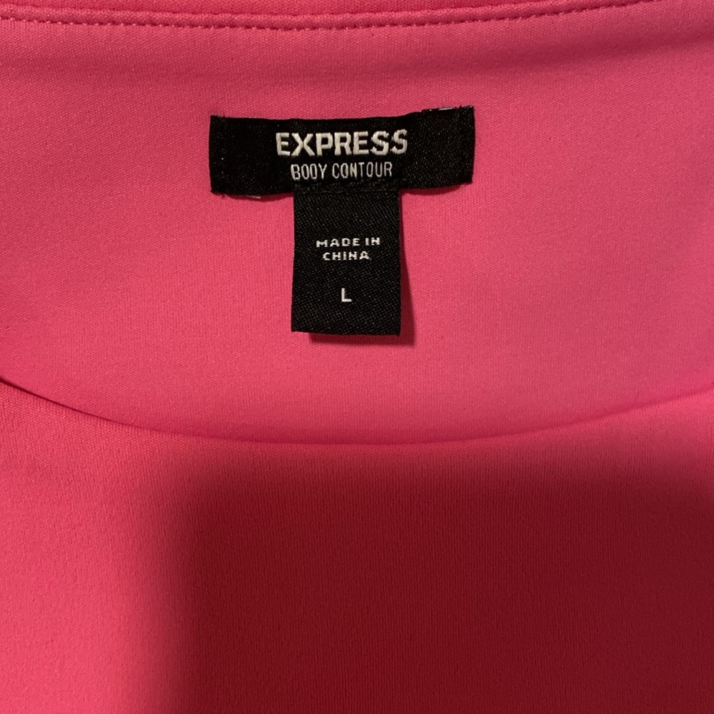 Pink Express Body Contour Cropped Tank - Picture 2 of 2